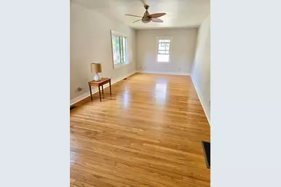 17 Cedar St, Southbridge, MA 01550 - Photo 4