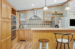 54 Kins Ct, Wareham, MA 02558 - Photo 16