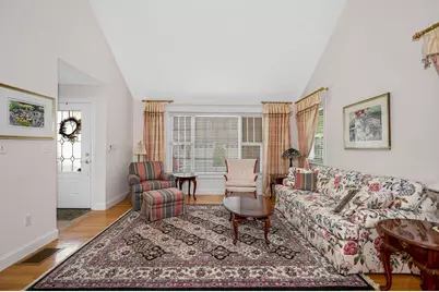 22 Town Village Dr #22, Salem, NH 03079 - Photo 4