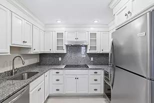 15 Pleasant St, Harwich, MA 02646 - Photo 6