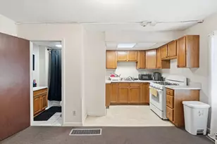 513 Charles St, Providence, RI 02904 - Photo 2