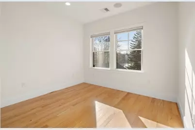 18 Robert #14, Boston, MA 02131 - Photo 16