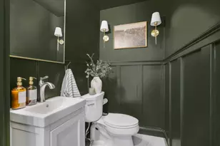 10 Knights Wy, Swansea, MA 02777 - Photo 8