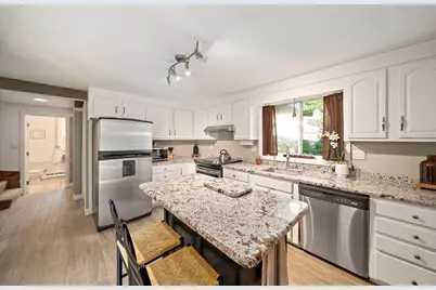 47 Candia St, Weymouth, MA 02189 - Photo 4