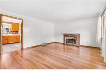 27 Westboro Rd, Marlborough, MA 01752 - Photo 2