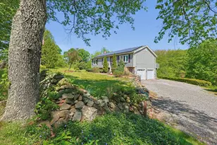 77 May Hill Rd, Monson, MA 01057 - Photo 6