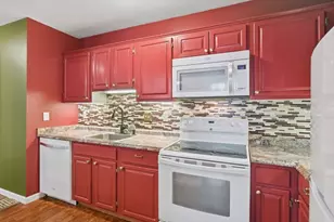 124 College St, South Hadley, MA 01075 - Photo 14
