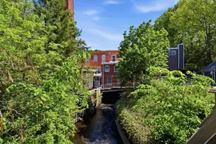 124 College St, South Hadley, MA 01075 - Photo 2