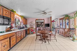 186 8 Lots Rd, Sutton, MA 01590 - Photo 8