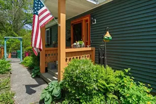 212 Grove St, Clinton, MA 01510 - Photo 2