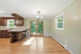 63 Miles St, Millbury, MA 01527 - Photo 10