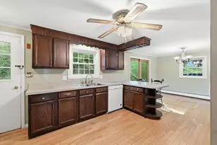 63 Miles St, Millbury, MA 01527 - Photo 14