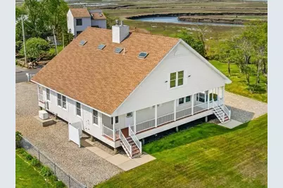 14 16th Street, Salisbury, MA 01952 - Photo 2