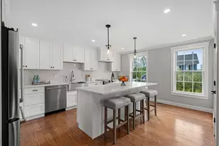 6 Monroe St, Amesbury, MA 01913 - Photo 12