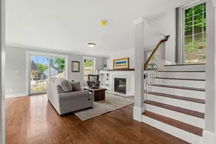 6 Monroe St, Amesbury, MA 01913 - Photo 6