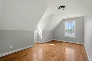 6 Monroe St, Amesbury, MA 01913 - Photo 34