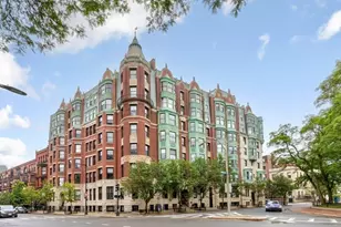 4 Charlesgate E, Boston, MA 02215 - Photo 12