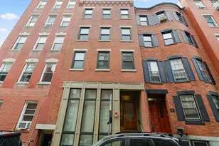 8 Garden Ct, Boston, MA 02113 - Photo 20