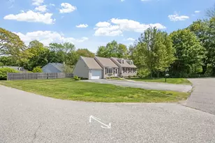 142 Bald Eagle Rd, Weymouth, MA 02190 - Photo 4