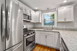 69 Summit Ave, Marlborough, MA 01752 - Photo 10