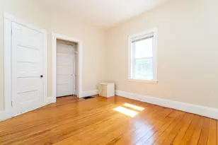 9 Cedrus Ave, Boston, MA 02131 - Photo 8