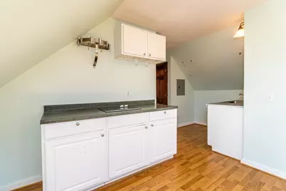 9 Cedrus Ave, Boston, MA 02131 - Photo 26