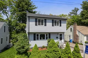 195 College Farm Rd, Waltham, MA 02451 - Photo 2