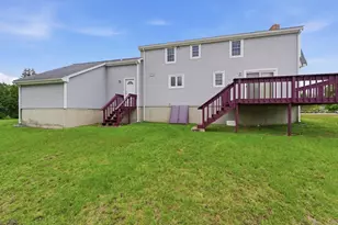 319 Whipple Rd, Tewksbury, MA 01876 - Photo 36