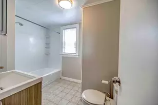 425 Anthony St, Fall River, MA 02721 - Photo 8