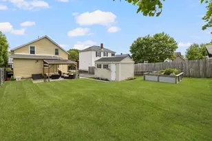 69 Denver St, Fall River, MA 02721 - Photo 4