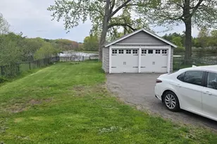 121 Hope Ave, Worcester, MA 01603 - Photo 4