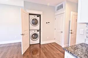 57 L St, Boston, MA 02127 - Photo 6