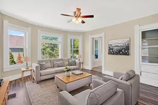 658 Union St, Springfield, MA 01109 - Photo 10