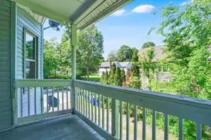 658 Union St, Springfield, MA 01109 - Photo 8