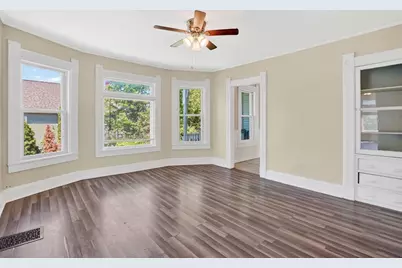 658 Union St, Springfield, MA 01109 - Photo 10