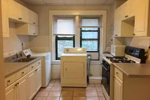 143 Fuller St, Brookline, MA 02446 - Photo 4