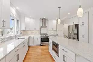 329 Warren, Waltham, MA 02453 - Photo 12