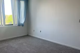 1004 Paradise Rd, Swampscott, MA 01907 - Photo 14