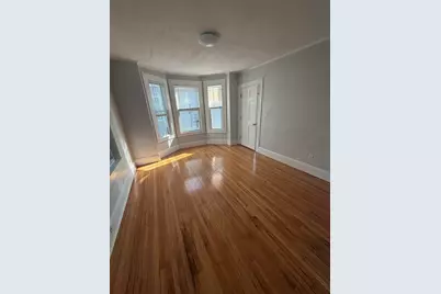 13 Knowlton St #2, Beverly, MA 01915 - Photo 2