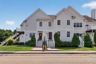 521 Hampton Way, Abington, MA 02351 - Photo 1