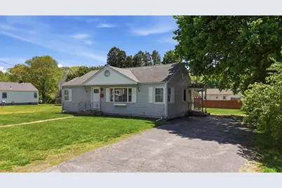42 Woodway Drive, Shrewsbury, MA 01545 - Photo 2