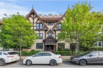 1734 Commonwealth Ave #4, Boston, MA 02135 - Photo 34