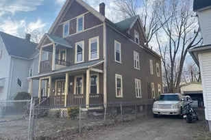 26 Hebron St, Springfield, MA 01107 - Photo 2