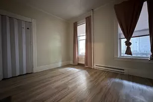 26 Hebron St, Springfield, MA 01107 - Photo 6