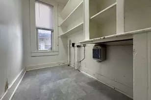 26 Hebron St, Springfield, MA 01107 - Photo 10