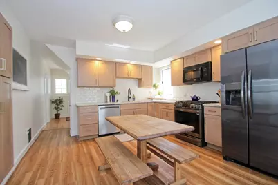 38 Virginia St, Springfield, MA 01108 - Photo 12