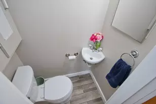 38 Virginia St, Springfield, MA 01108 - Photo 10