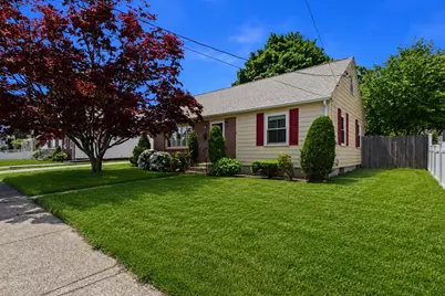 85 Second St, Pawtucket, RI 02861 - Photo 2