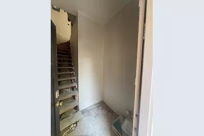 395 W 4th Street #2, Boston, MA 02127 - Photo 32