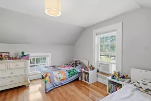 31 Houghton St, Woburn, MA 01801 - Photo 30